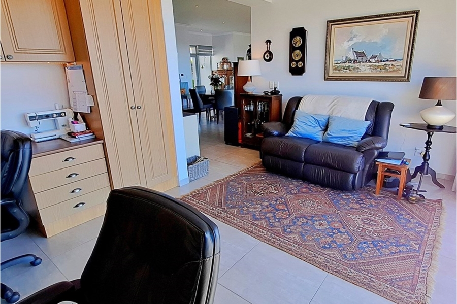 2 Bedroom Property for Sale in Whale Rock Western Cape